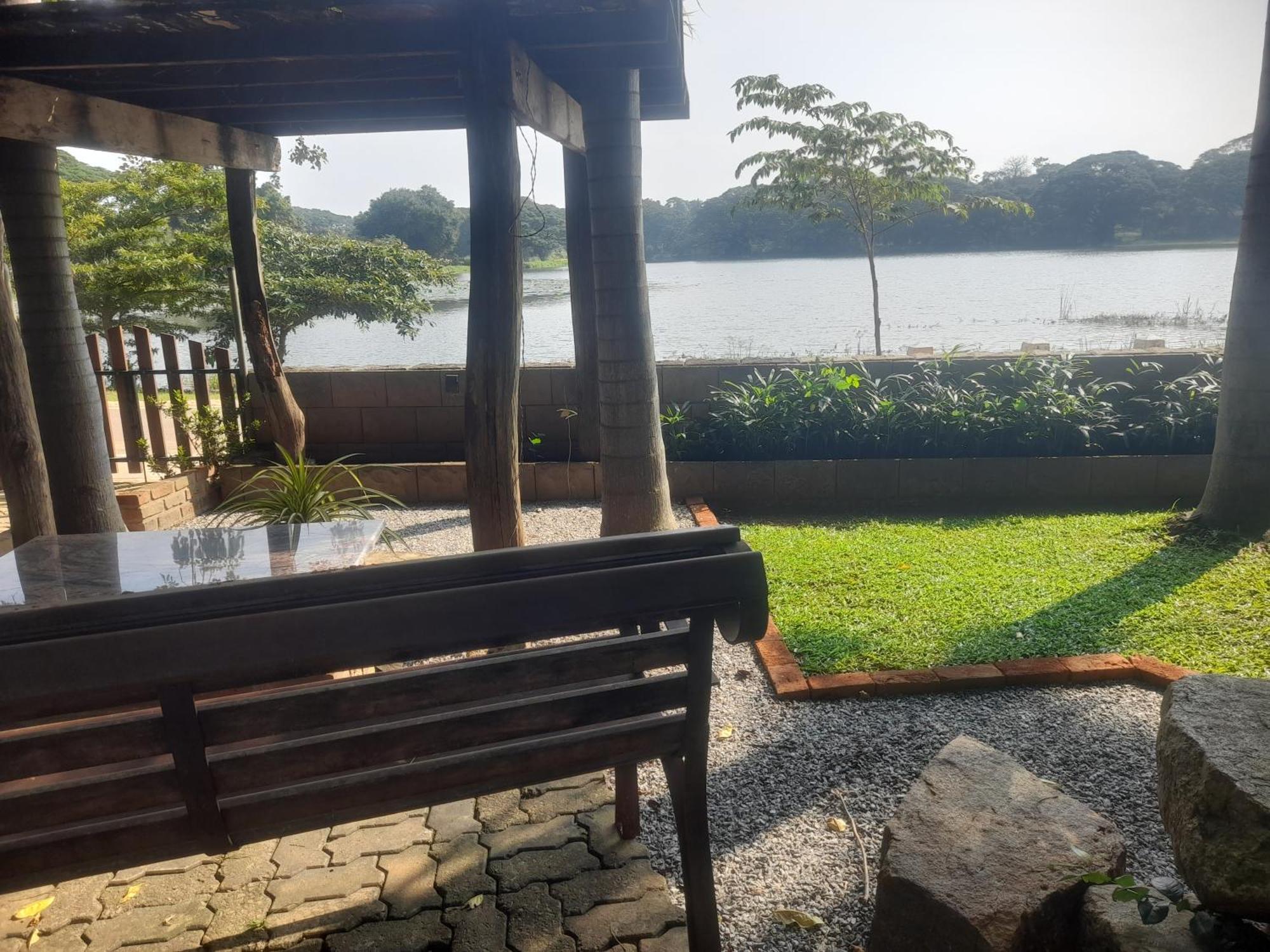 Shashin Lake Resort ดัมบูลลา ภายนอก รูปภาพ