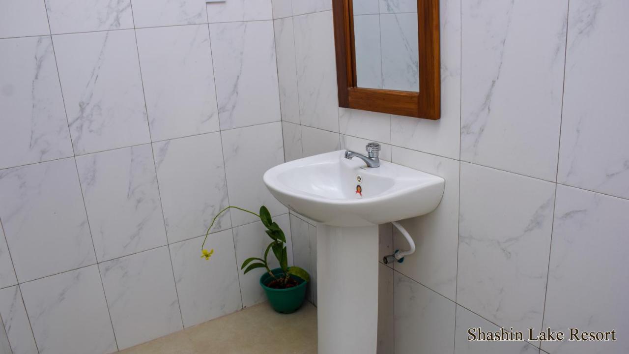 Shashin Lake Resort ดัมบูลลา ภายนอก รูปภาพ